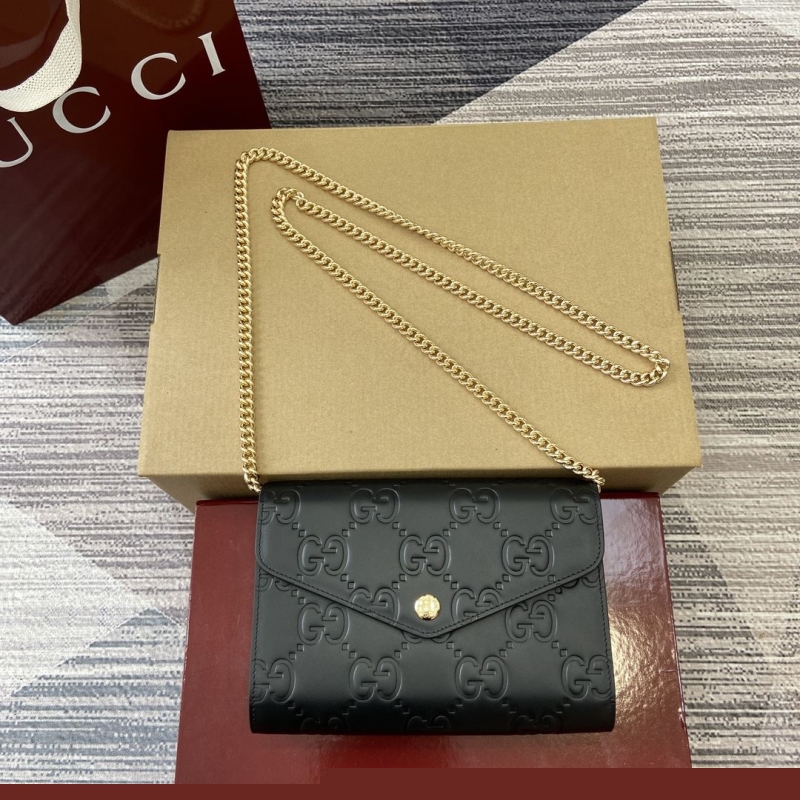 G*u*i wallets & purse